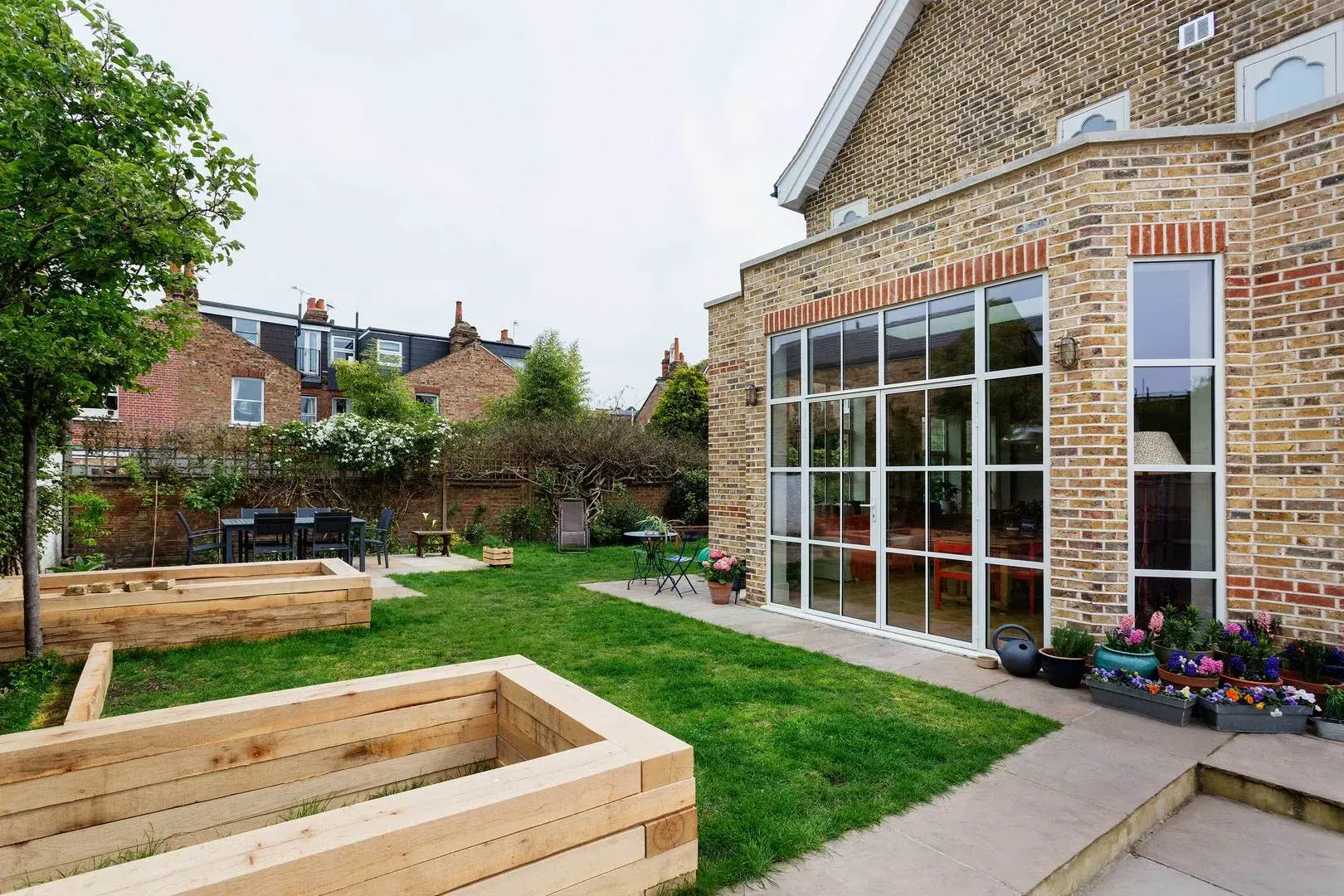 Upper Richmond Road West, holiday home in London