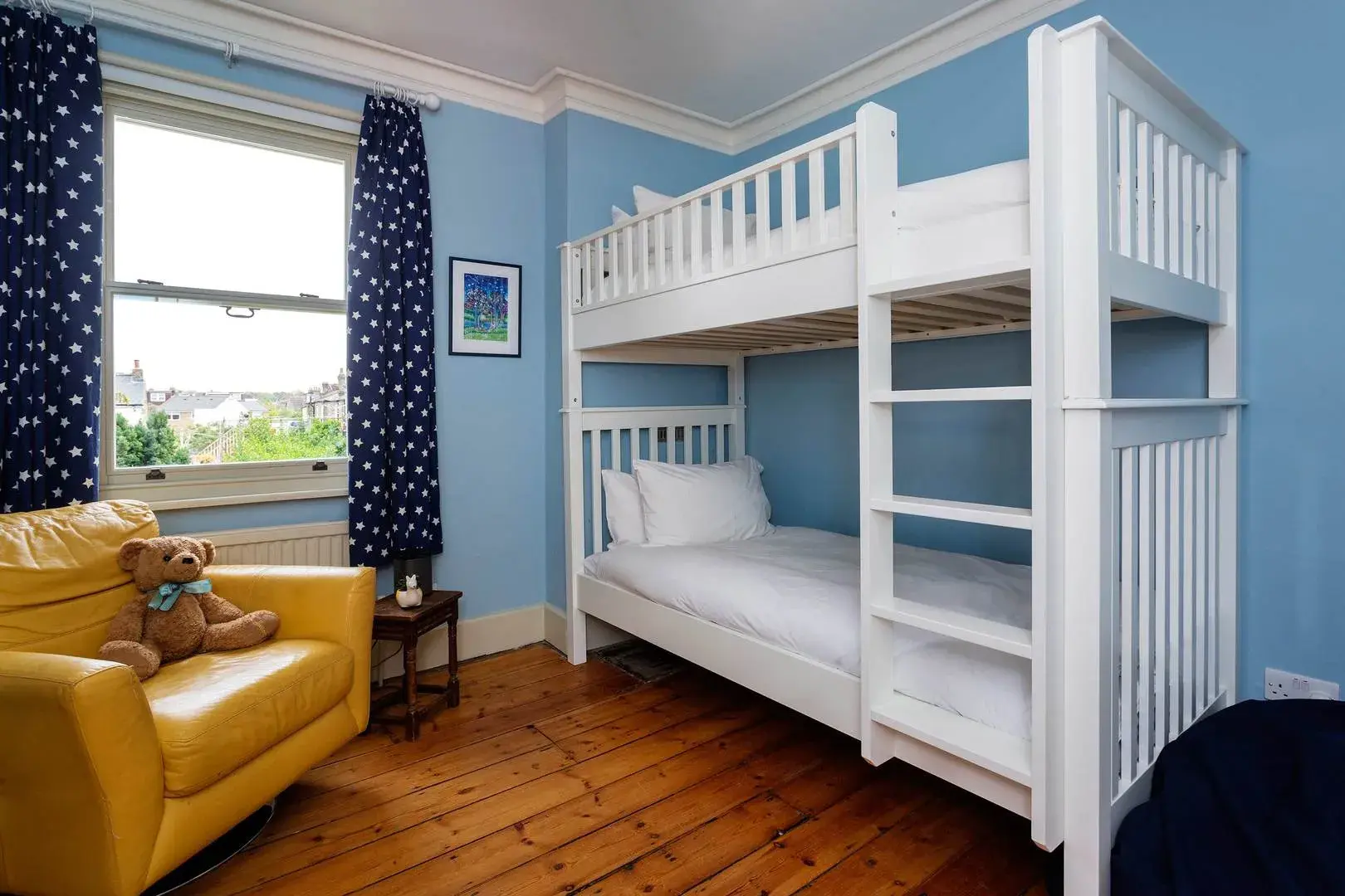 Upper Richmond Road West, holiday home in London