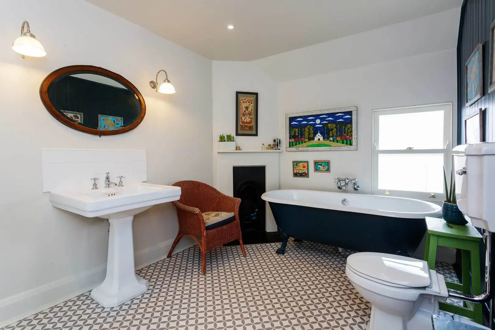 Upper Richmond Road West, holiday home in London