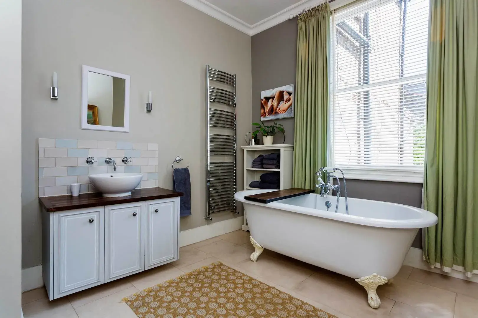 Saltram Crescent, holiday home in London