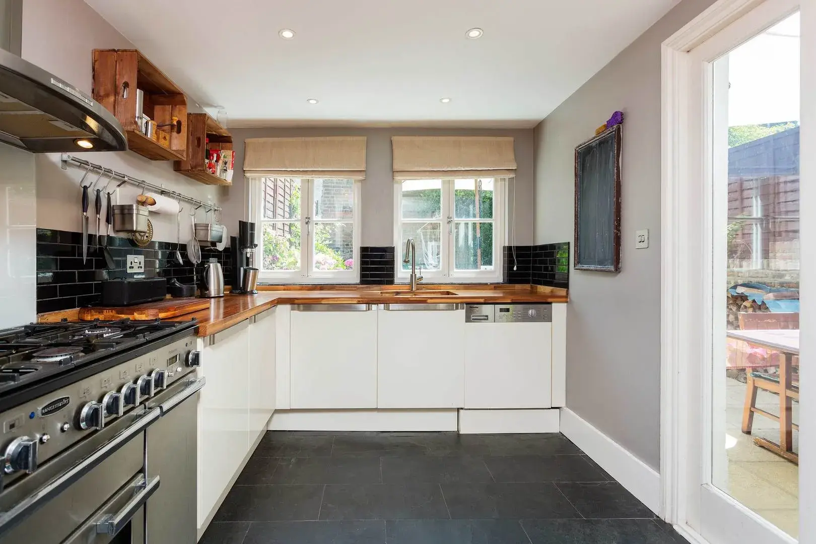 Saltram Crescent, holiday home in London