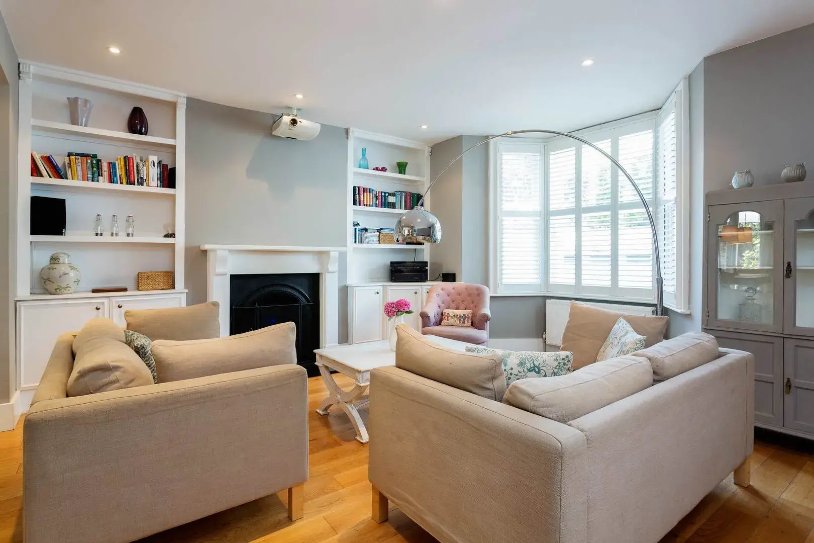 Saltram Crescent, holiday home in London