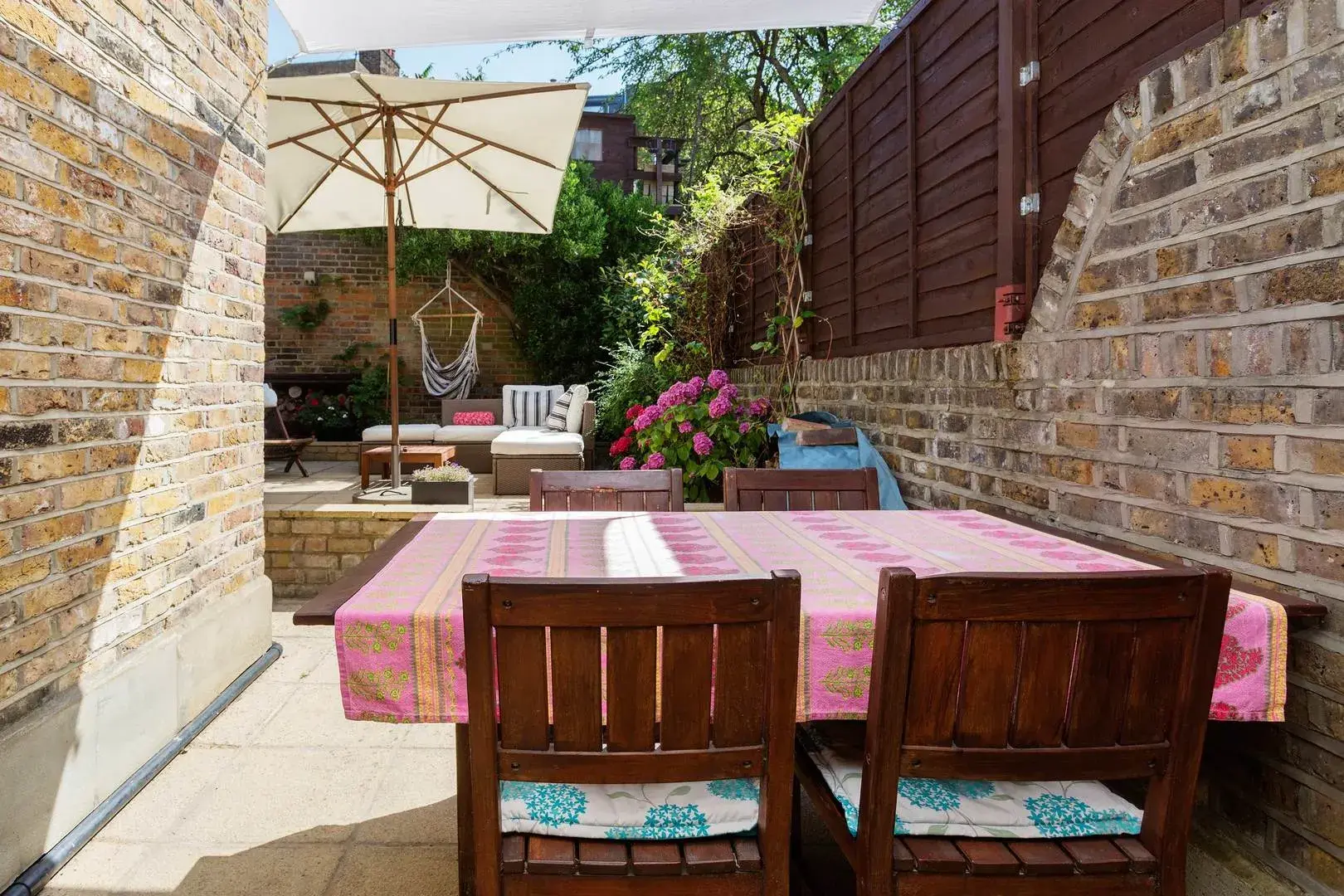 Saltram Crescent, holiday home in London