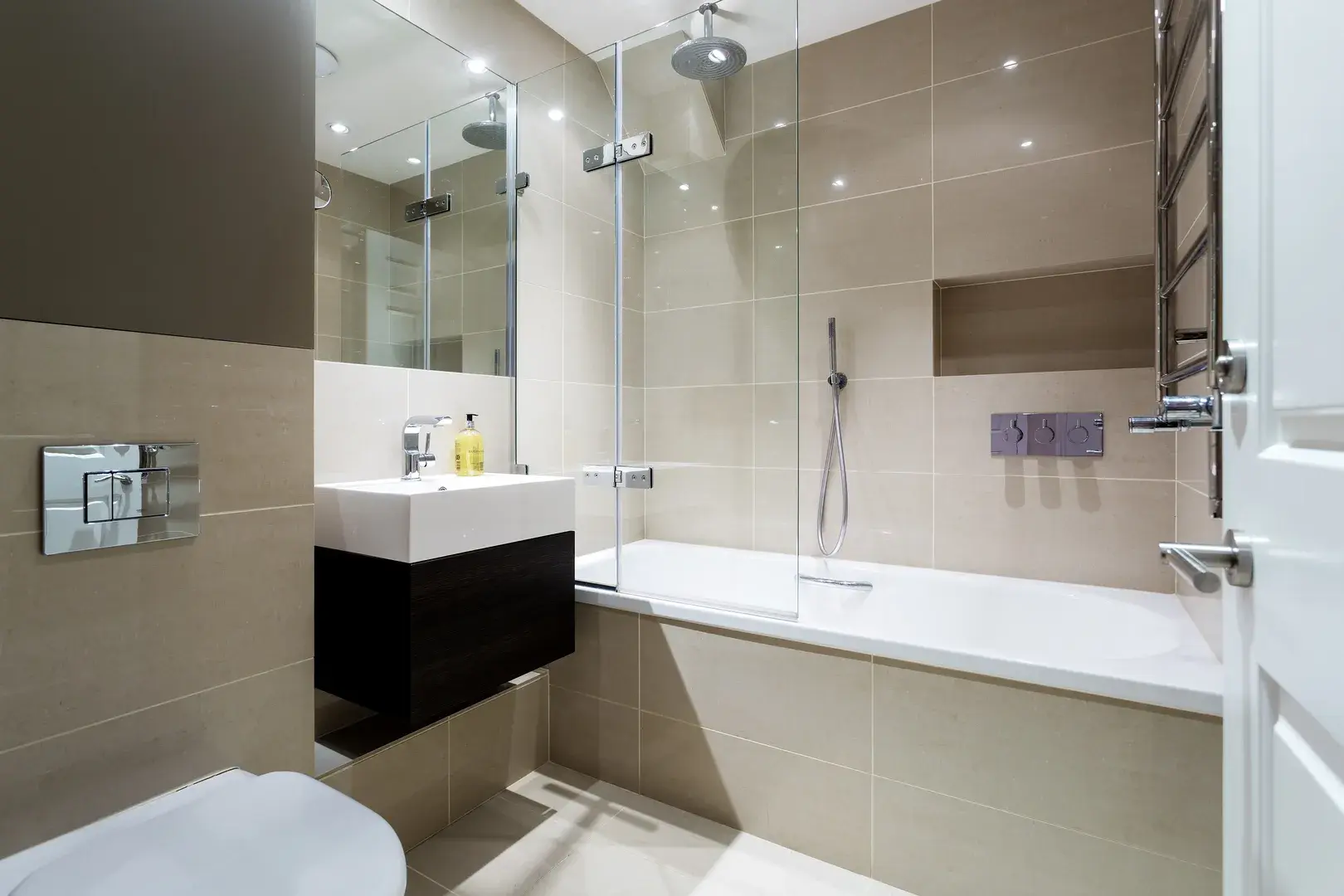 Castellain Road II, holiday home in London