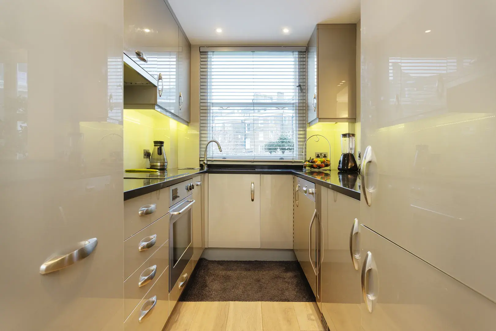 Castellain Road II, holiday home in London