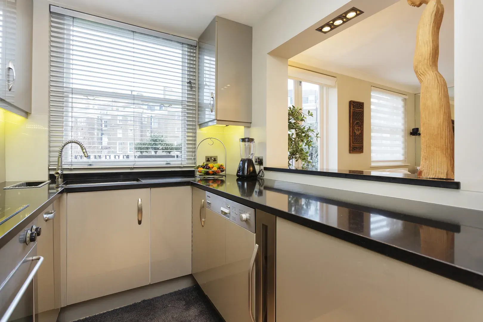 Castellain Road II, holiday home in London