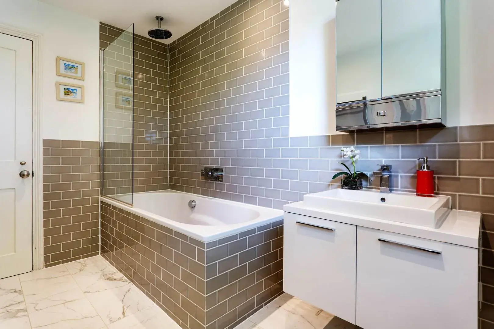 Larkhall Rise, holiday home in Clapham, London