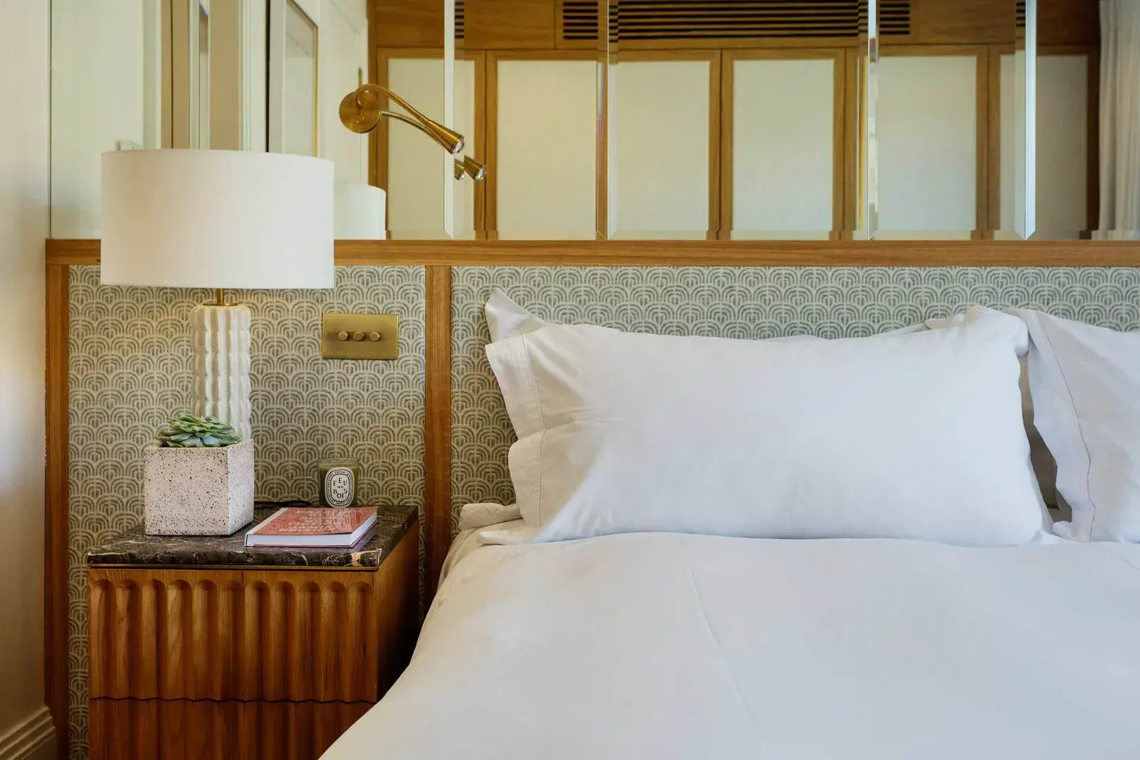 St Dionis Road, holiday home in Fulham, London