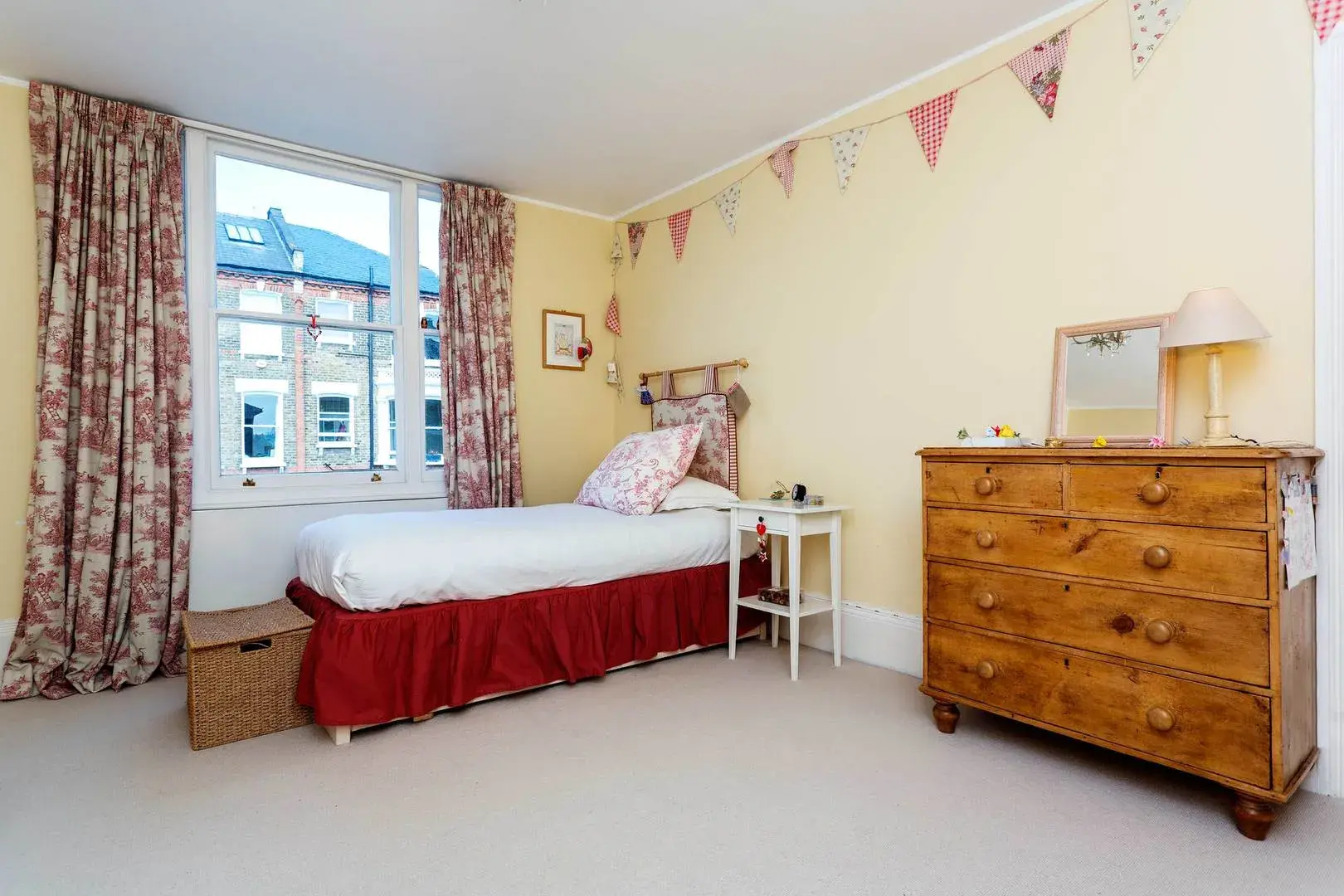 Chetwynd Road, holiday home in London