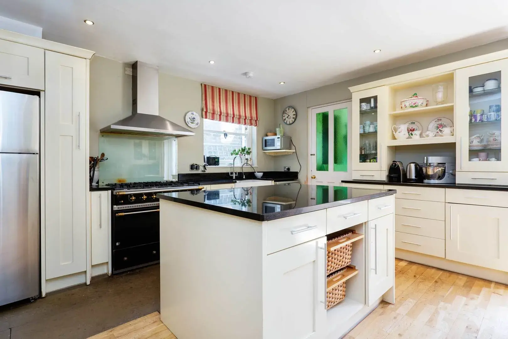 Chetwynd Road, holiday home in London