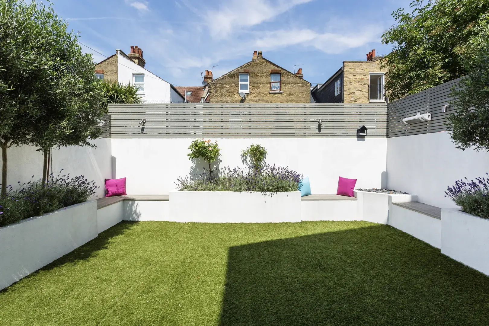 Sistova Road, holiday home in London