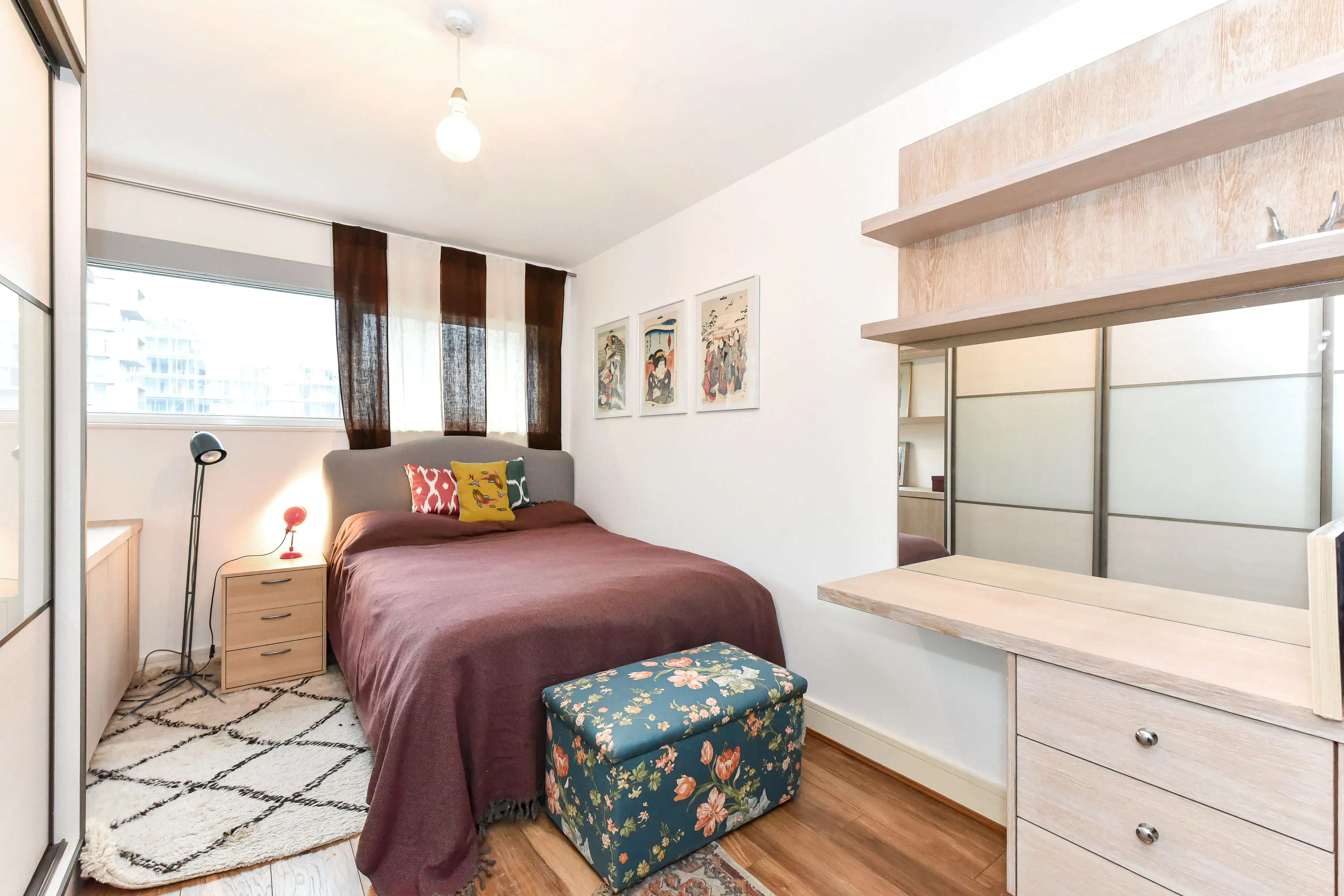 Chelsea Bridge Wharf, holiday home in Battersea, London