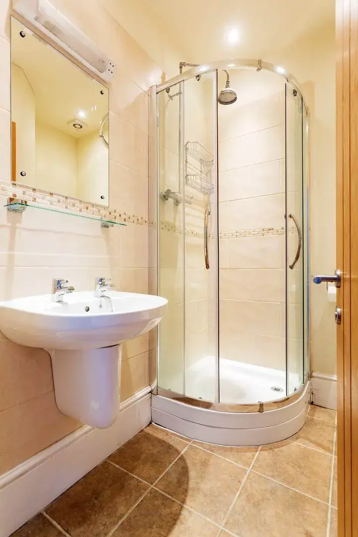 Eglantine Road, holiday home in Wandsworth, London