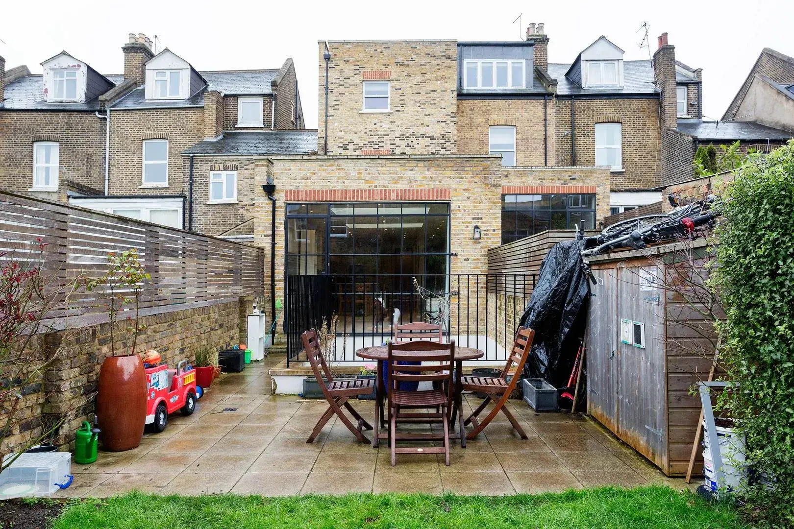 Brondesury Road, holiday home in London