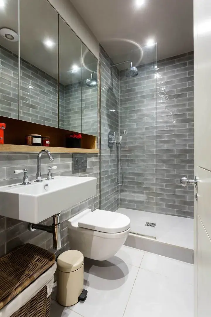 Brondesury Road, holiday home in London