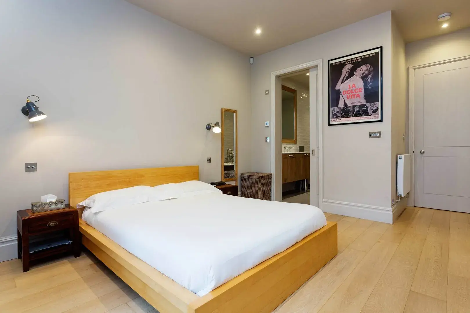 Brondesury Road, holiday home in London