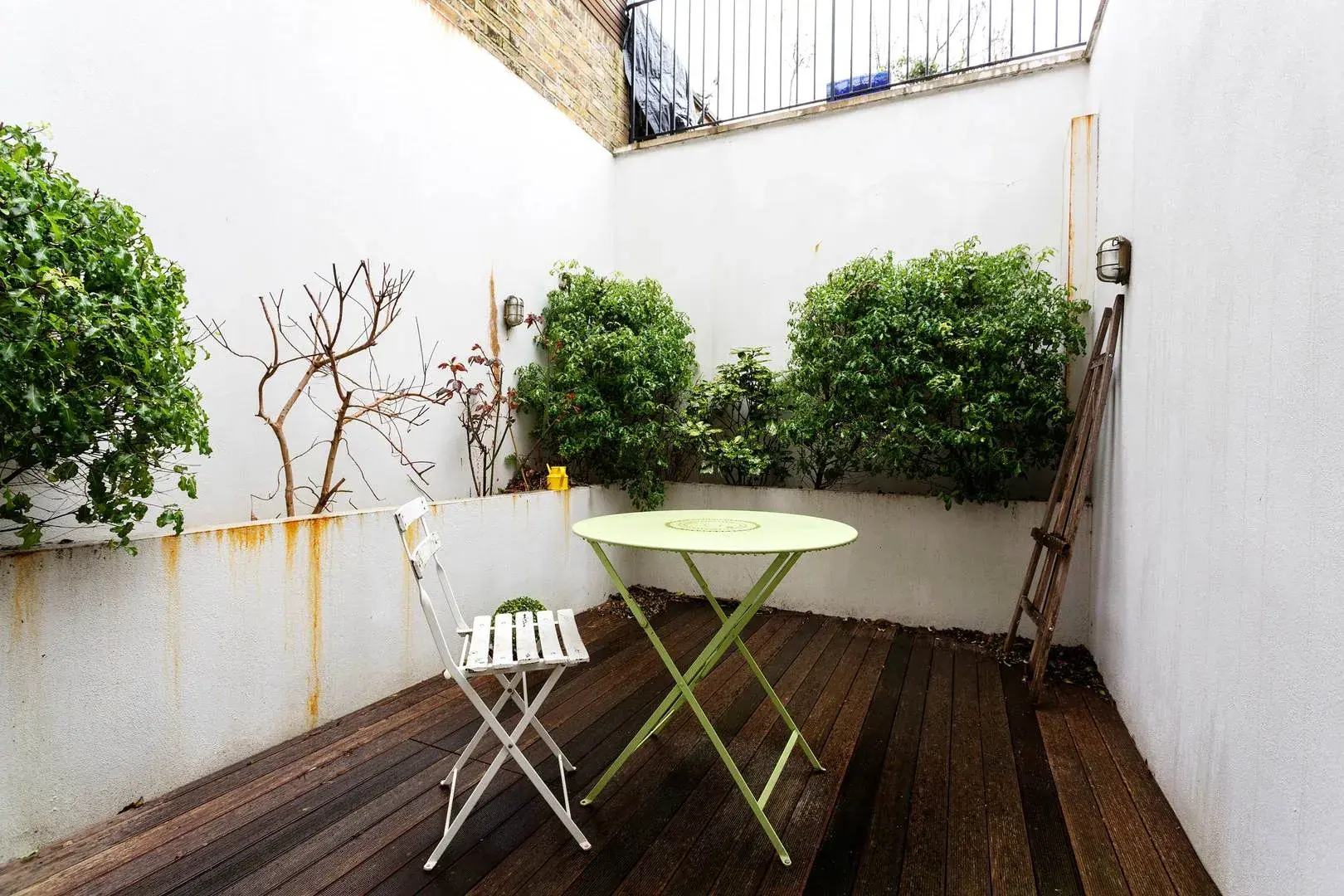 Brondesury Road, holiday home in London