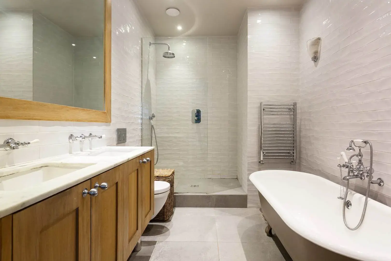 Brondesury Road, holiday home in London