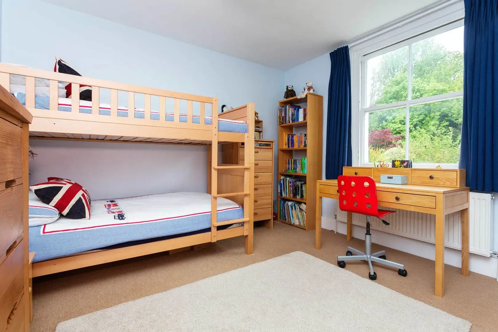 Vineyard Hill Road, holiday home in Wimbledon – South London, London