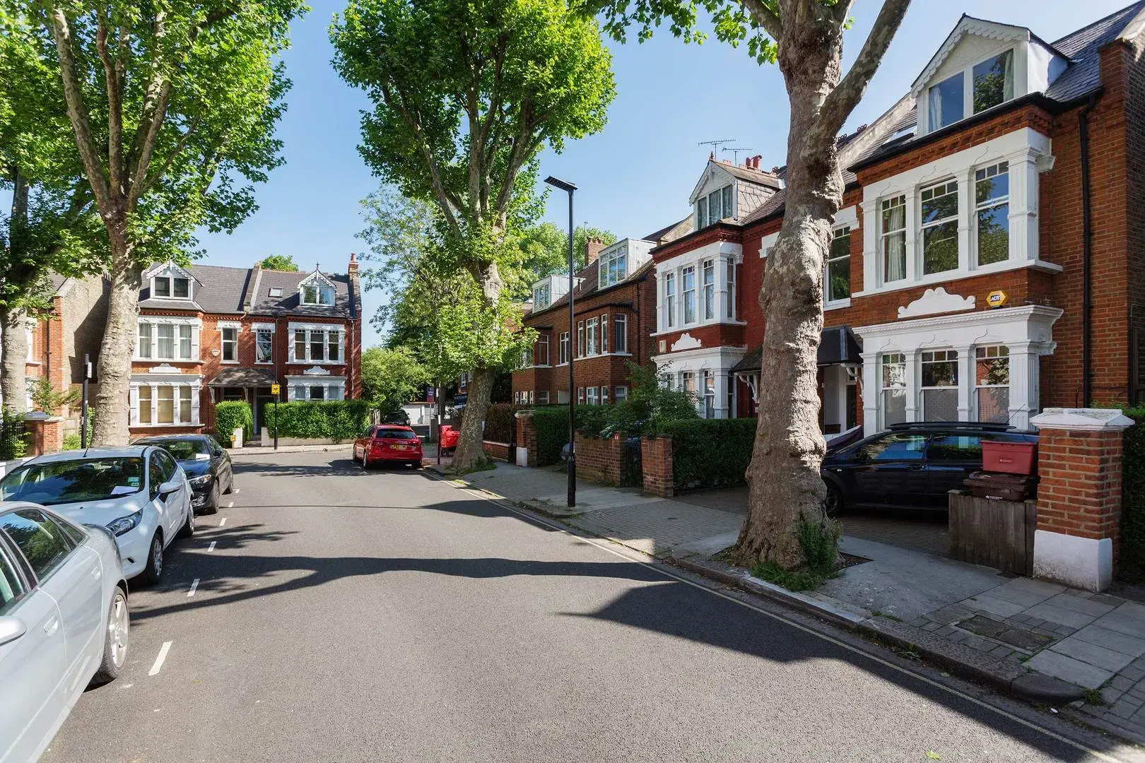 Thornton Avenue, holiday home in Chiswick, London