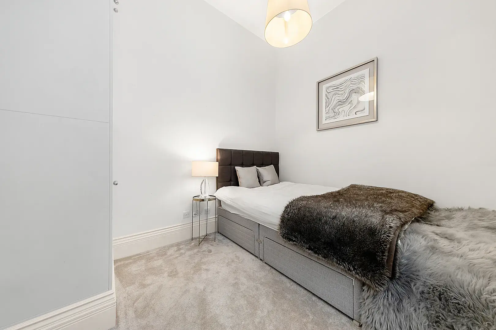 Holland Park Gardens, holiday home in Kensington, London