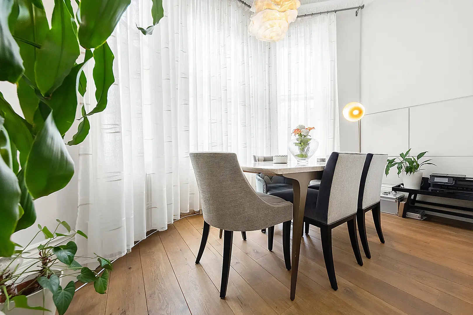 Holland Park Gardens, holiday home in Kensington, London