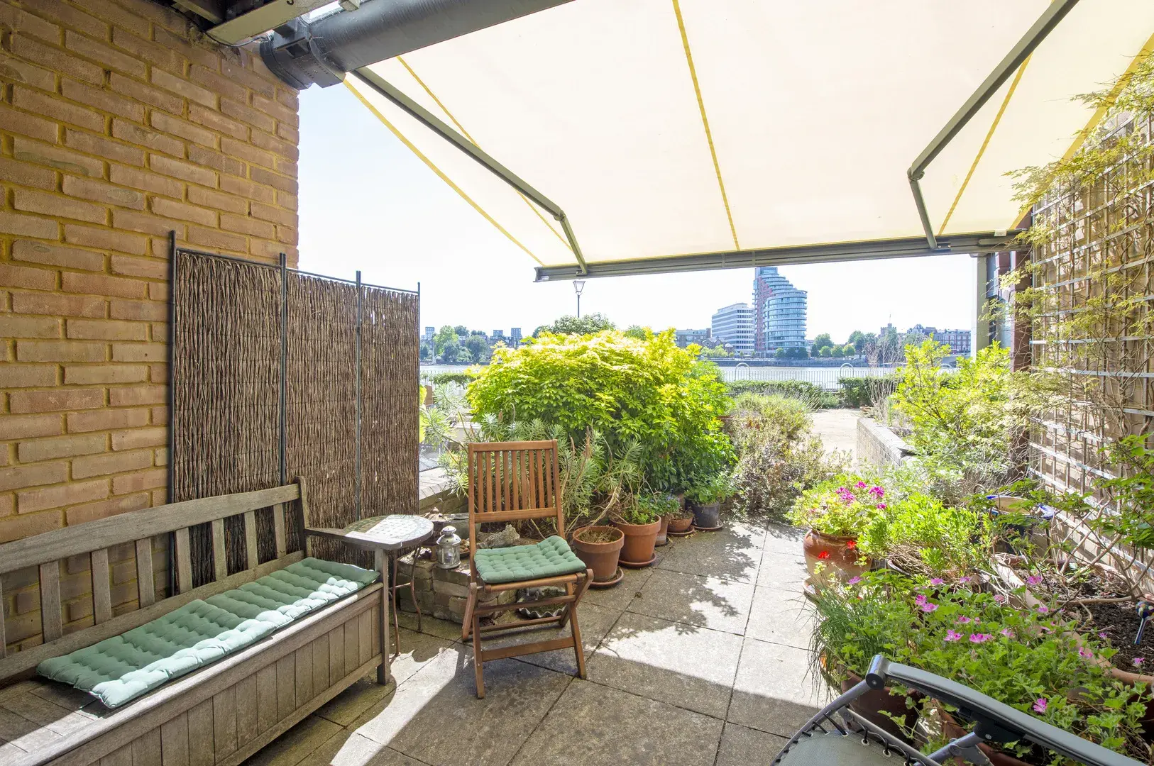 Carrara Wharf, holiday home in Fulham, London