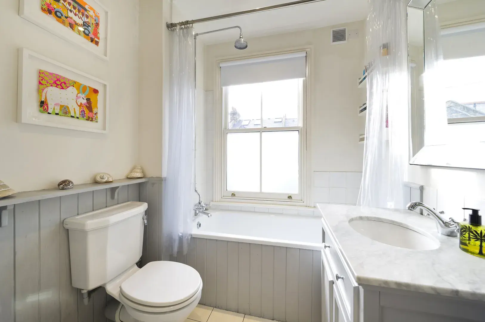 Tunis Road, holiday home in Hampstead, London