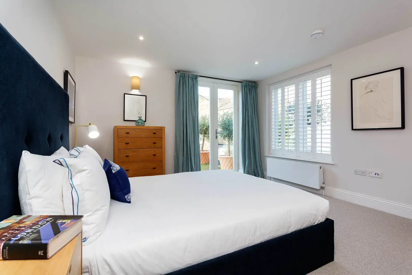 Sisters Avenue, holiday home in Clapham, London