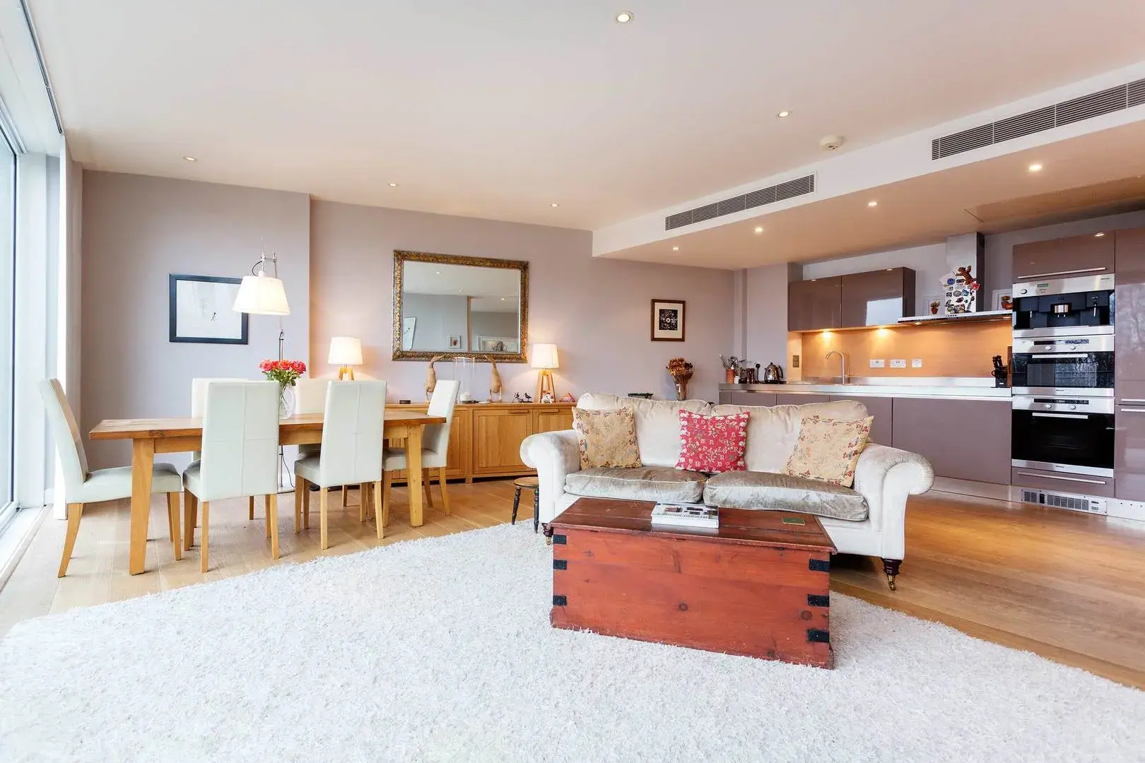 Grosvenor Waterside, holiday home in Belgravia, London