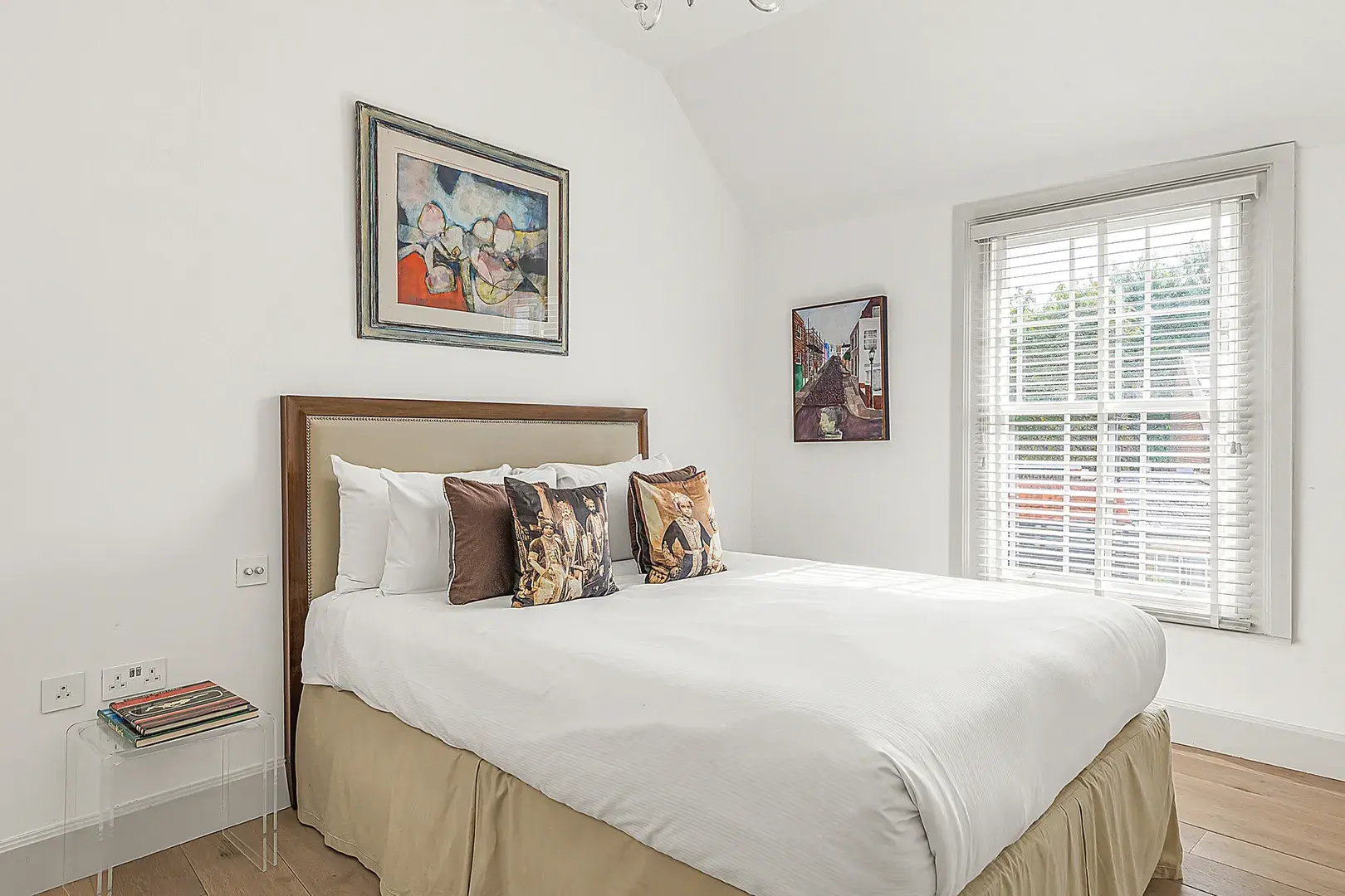 Perrins Lane, holiday home in Hampstead, London
