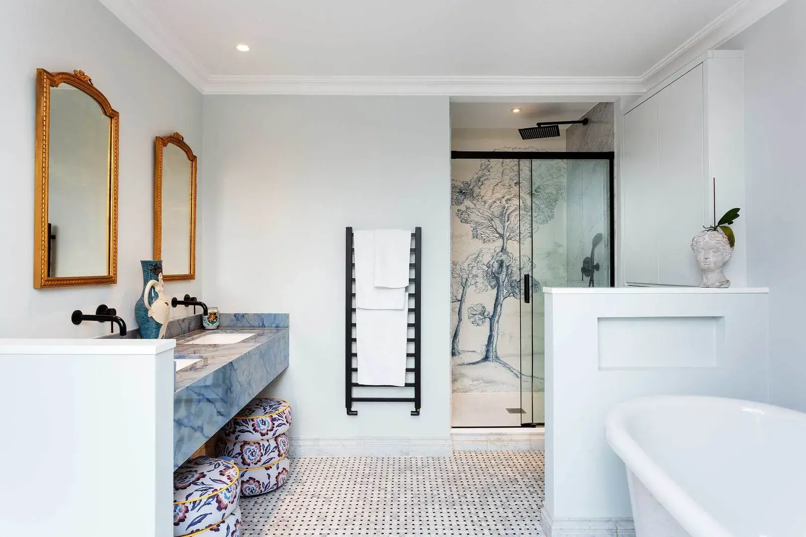 Baskerville Road Street, holiday home in Wandsworth, London