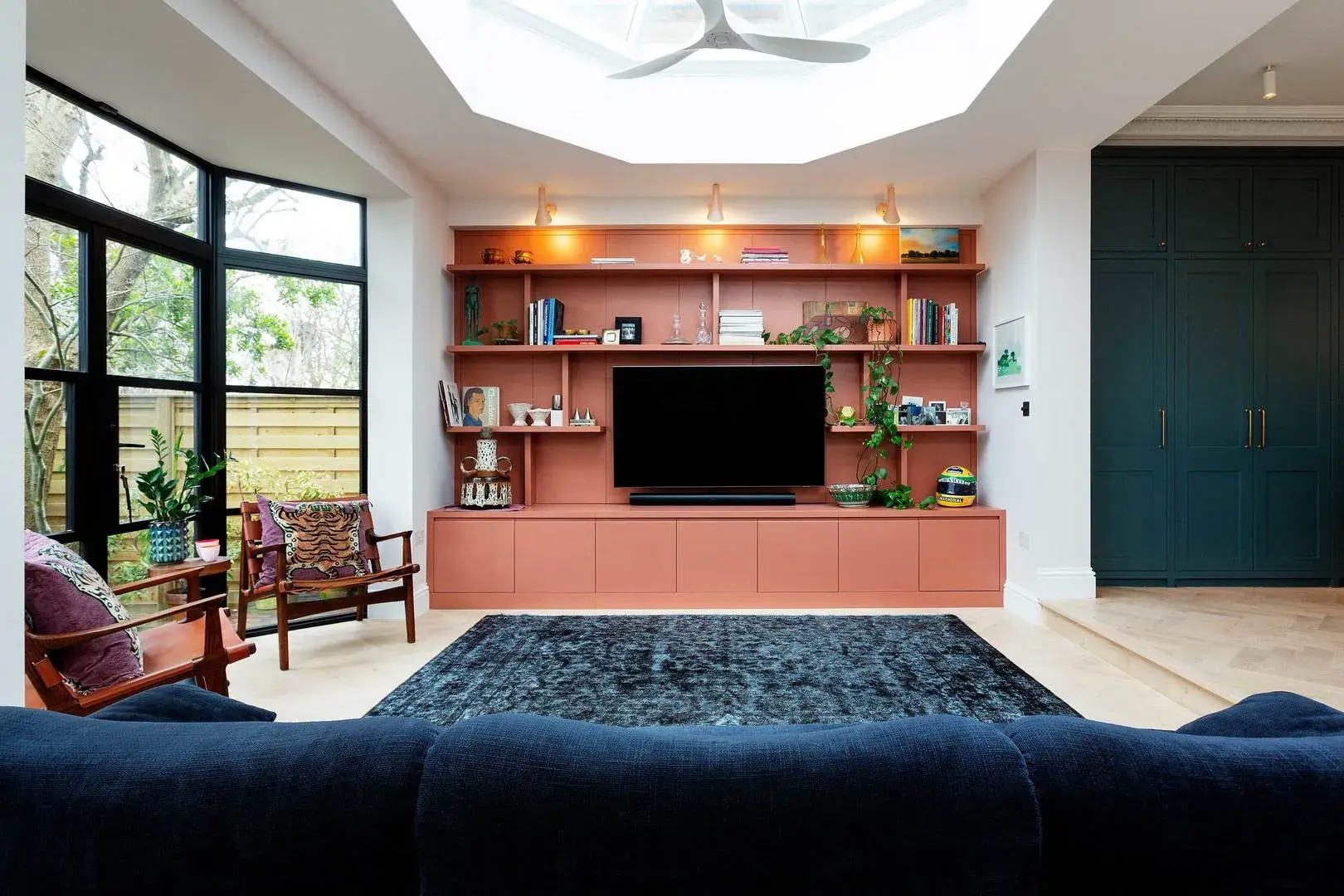 Baskerville Road Street, holiday home in Wandsworth, London