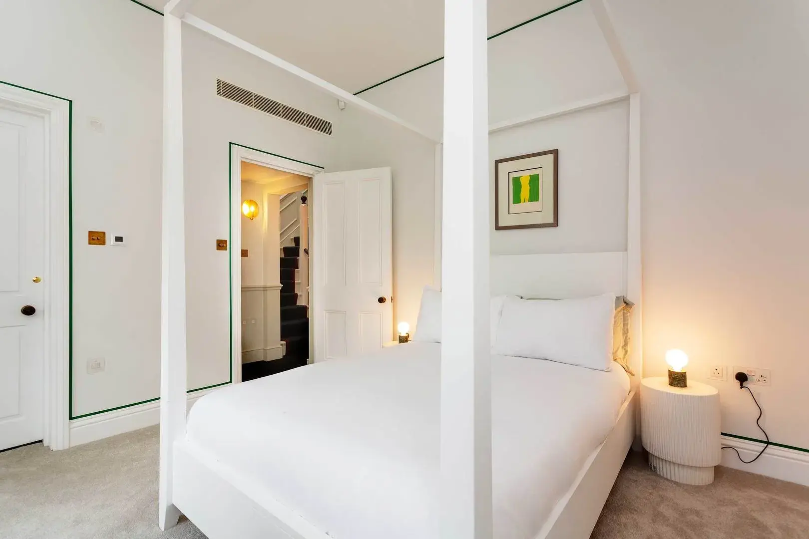 Baskerville Road Street, holiday home in Wandsworth, London