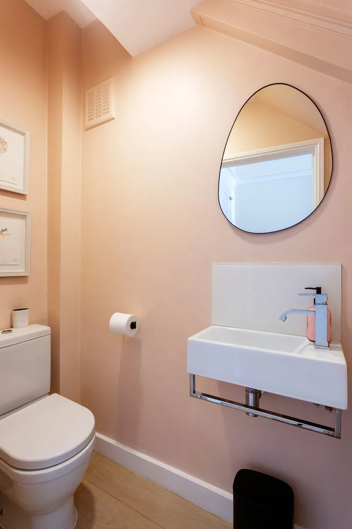 Frewin Road II, holiday home in Wandsworth, London