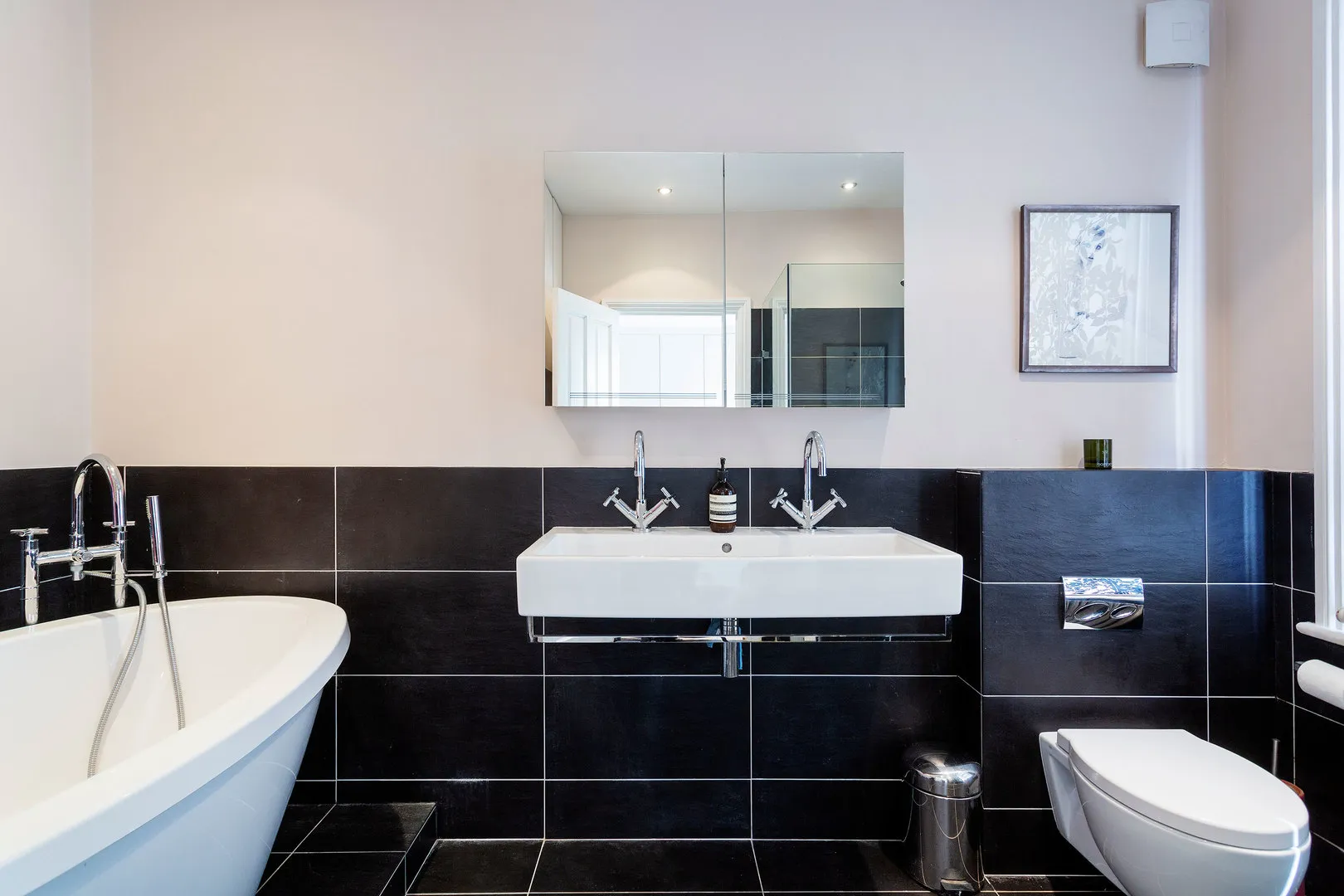 Frewin Road II, holiday home in Wandsworth, London