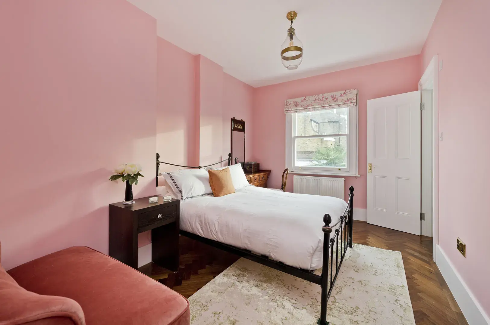 Kings Road, holiday home in Richmond, London