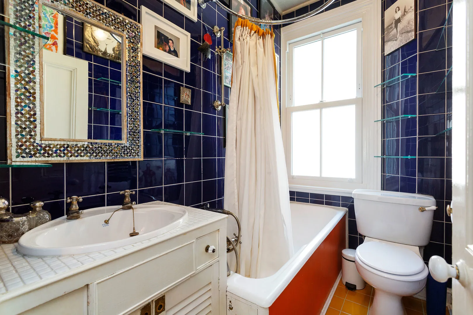 Winders Road, holiday home in Battersea, London