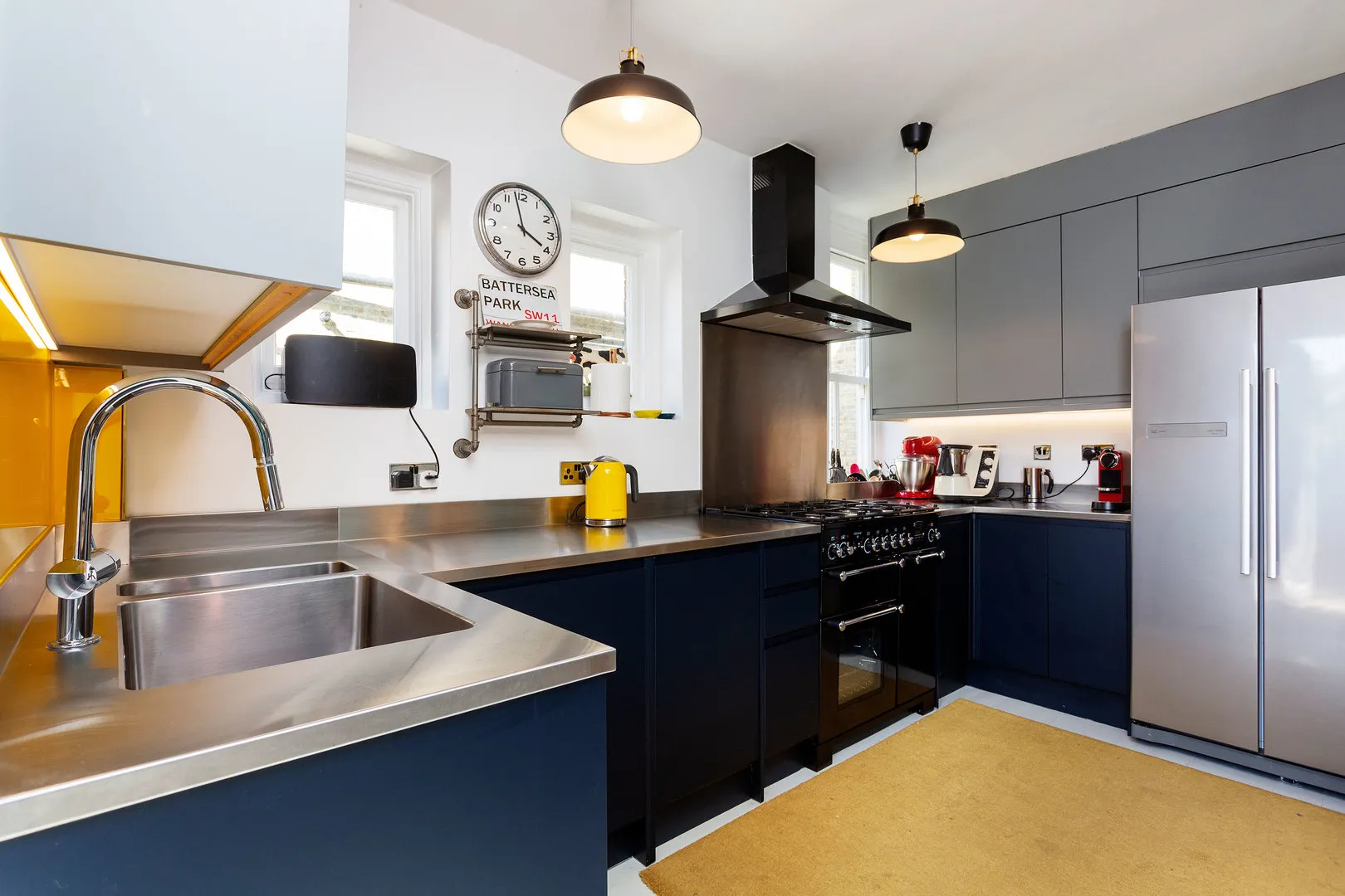 Winders Road, holiday home in Battersea, London