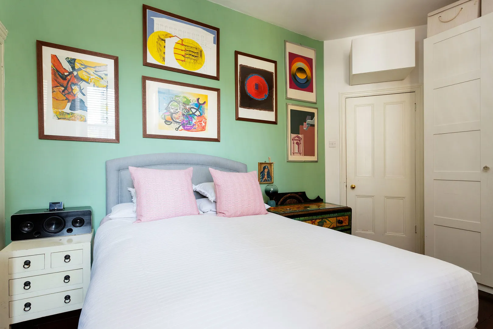 Winders Road, holiday home in Battersea, London