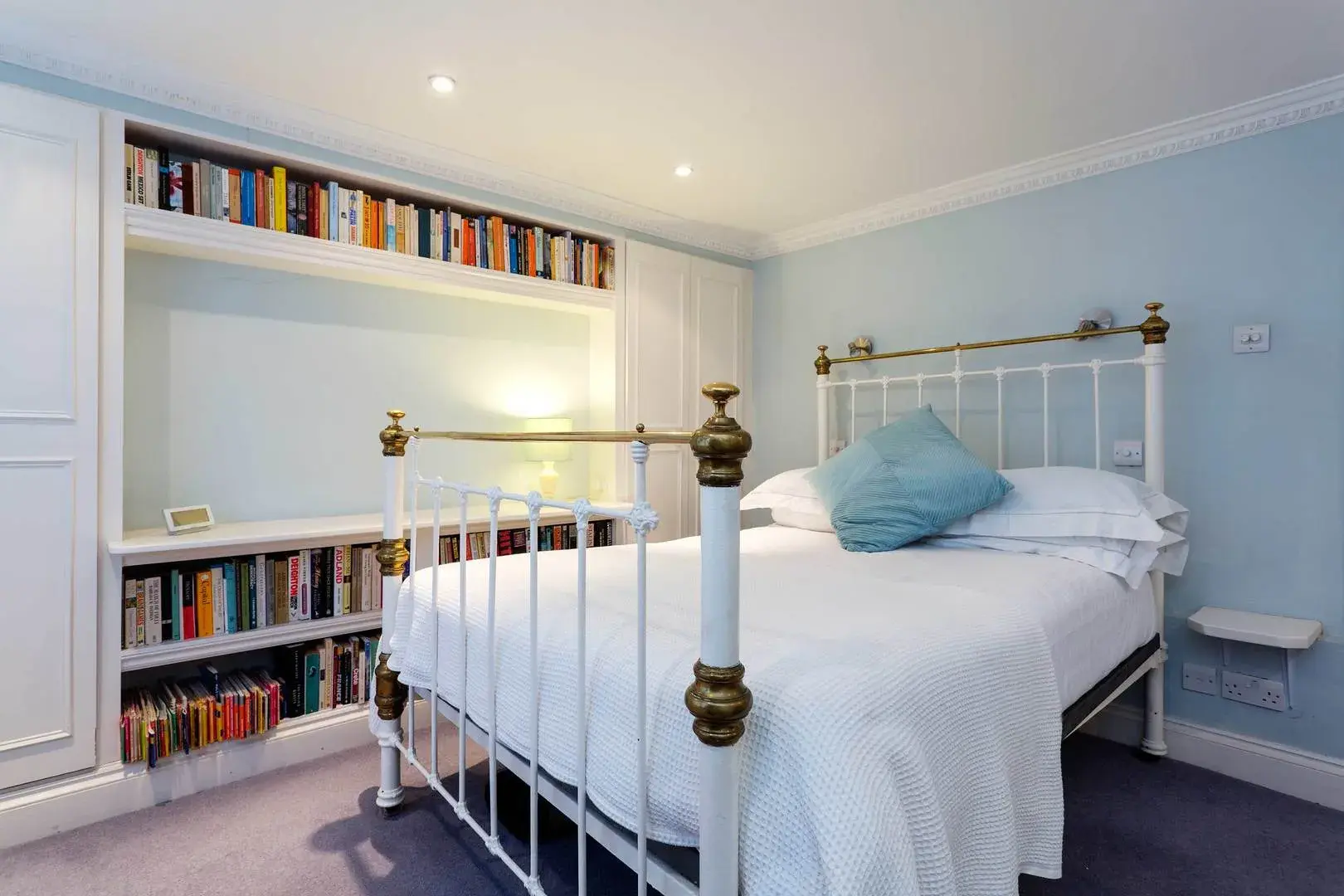 Cleaver Street, holiday home in London