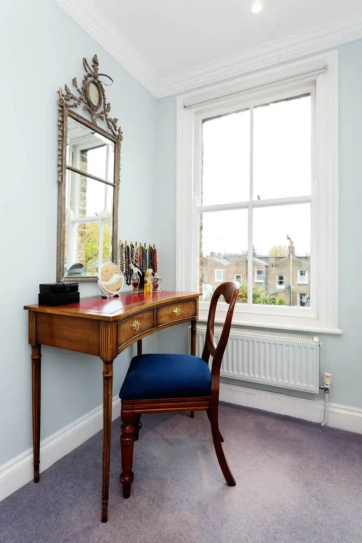 Cleaver Street, holiday home in London