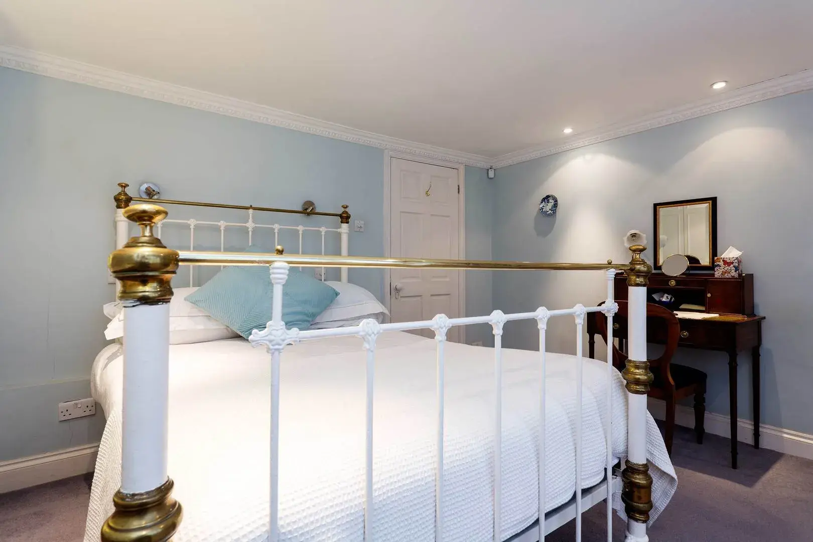 Cleaver Street, holiday home in London