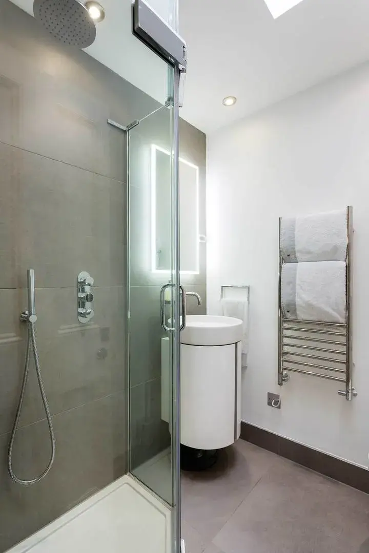 Ingelow Road, holiday home in Battersea, London