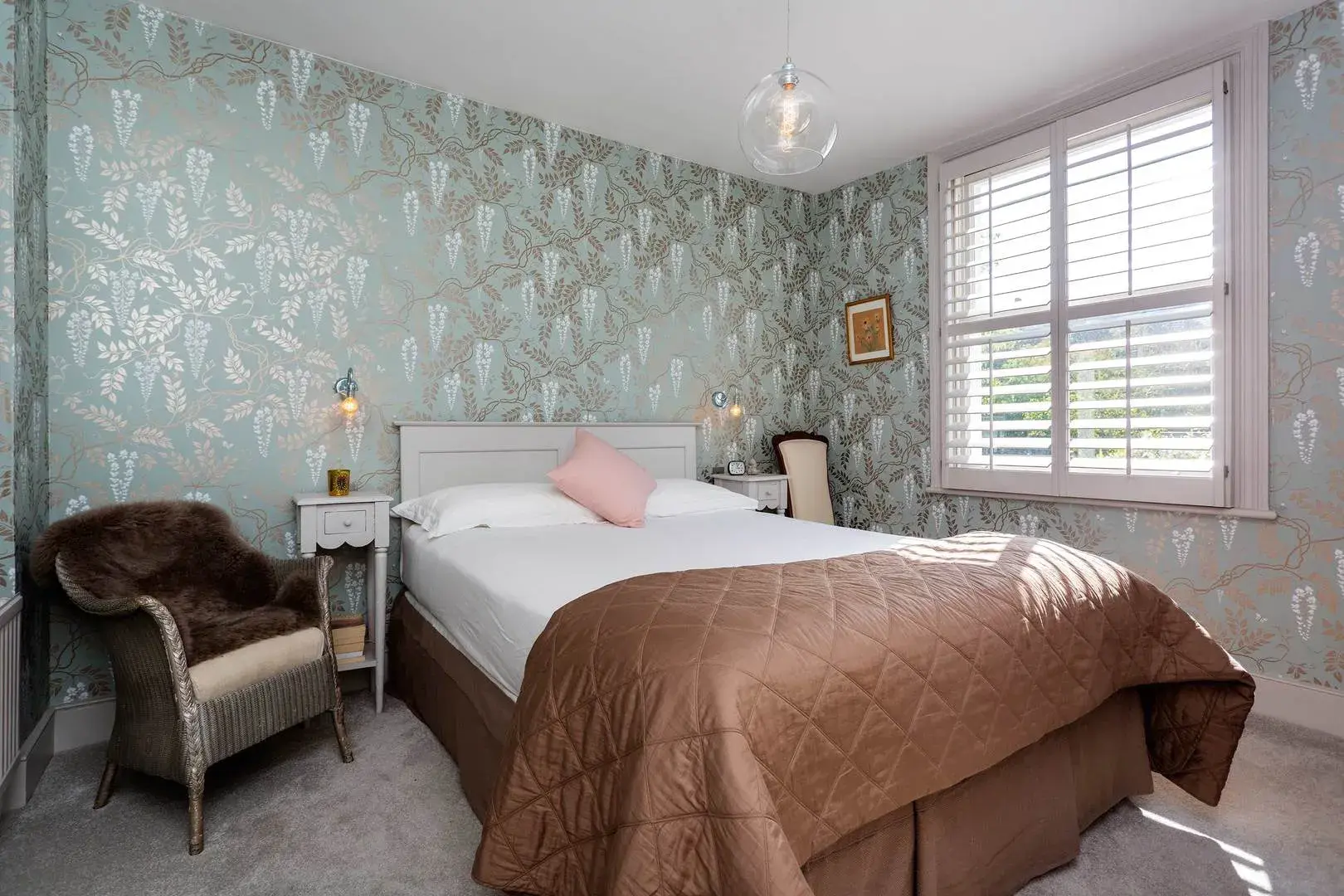 Rowfant Road, holiday home in London