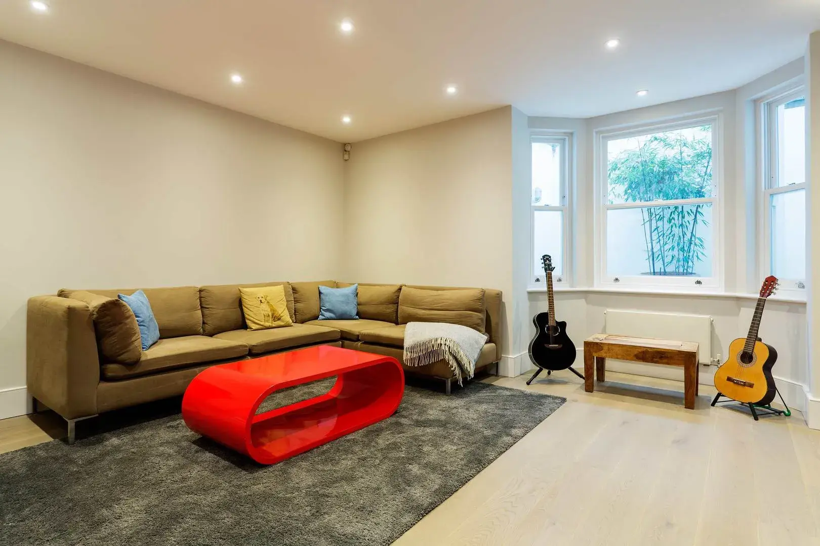 Rowfant Road, holiday home in London