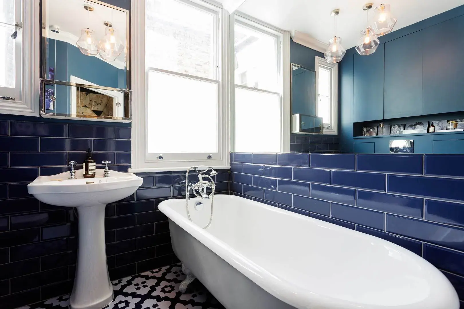 Rowfant Road, holiday home in London