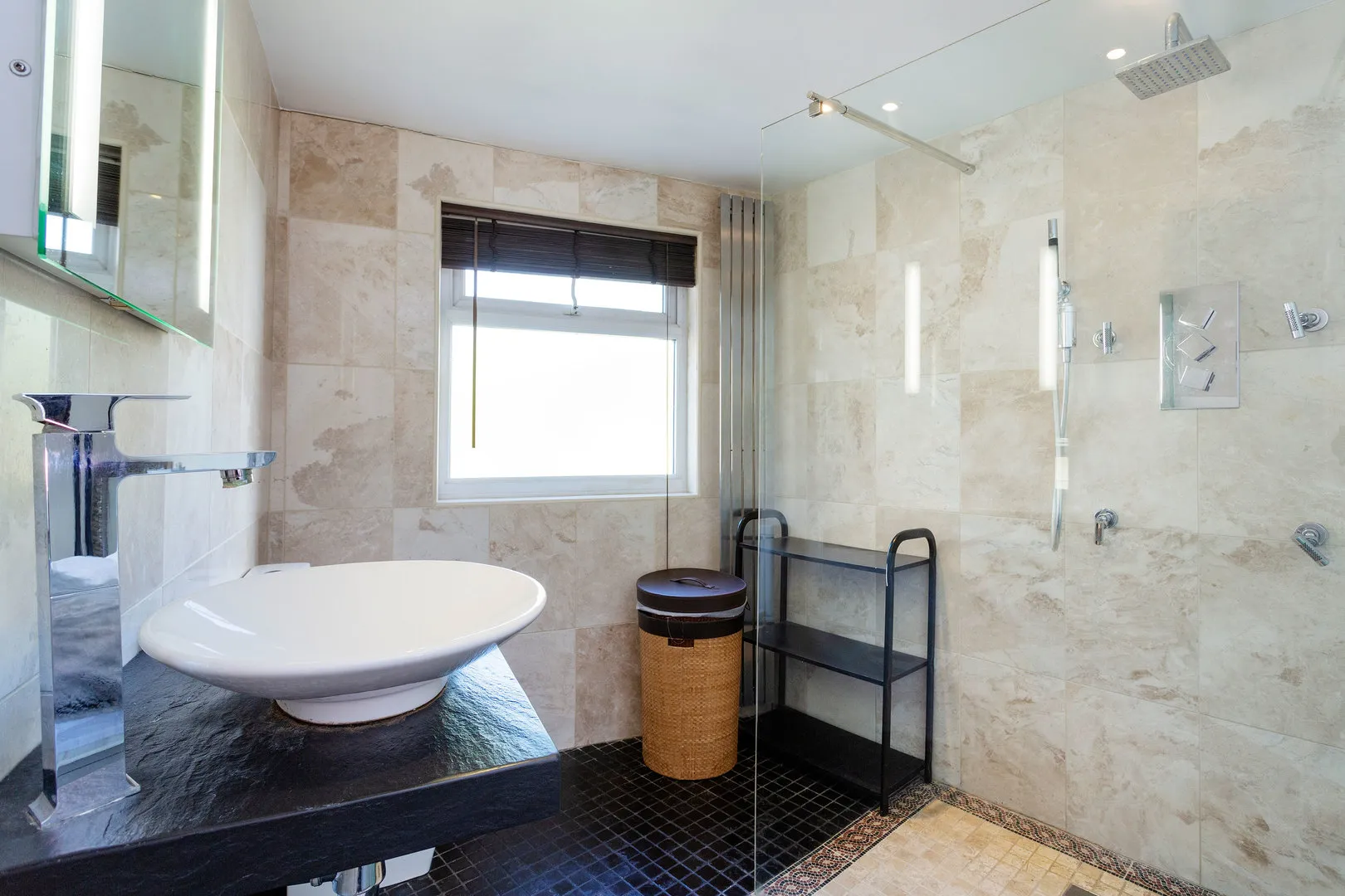 Sutherland Grove II, holiday home in Wandsworth, London