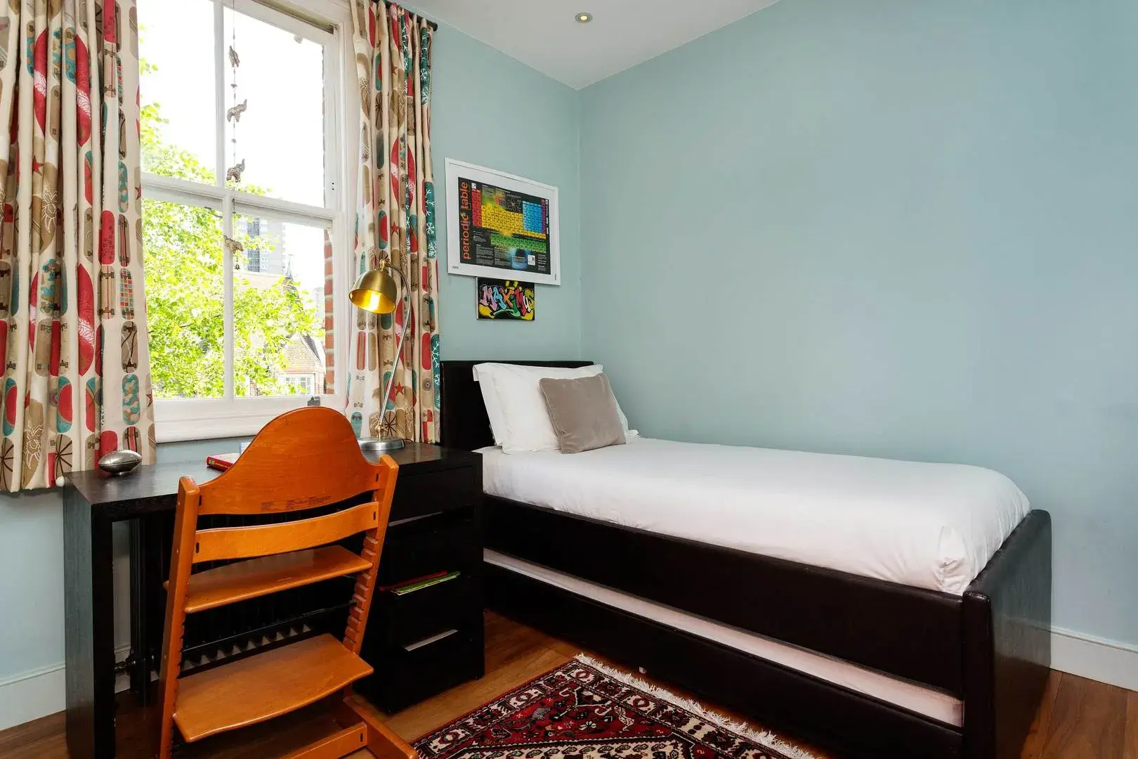 Oxford Gardens, holiday home in Notting Hill, London