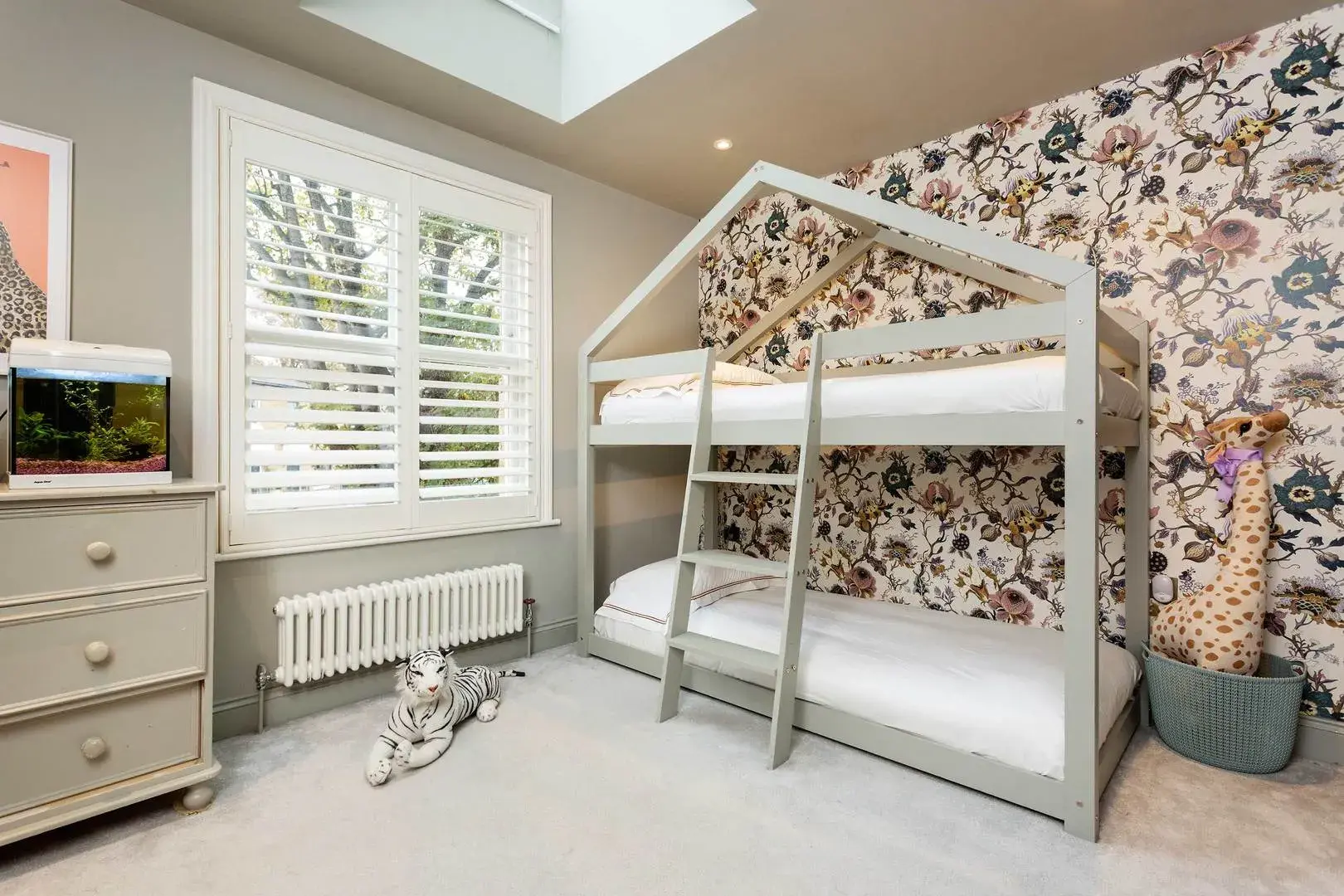 Elms Crescent, holiday home in Clapham, London